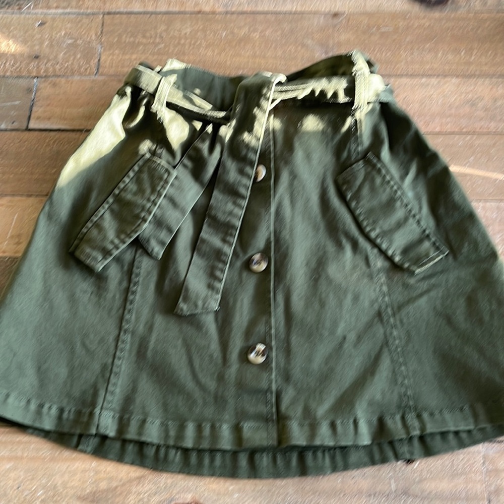 Mayoral girls size 14 olive skirt